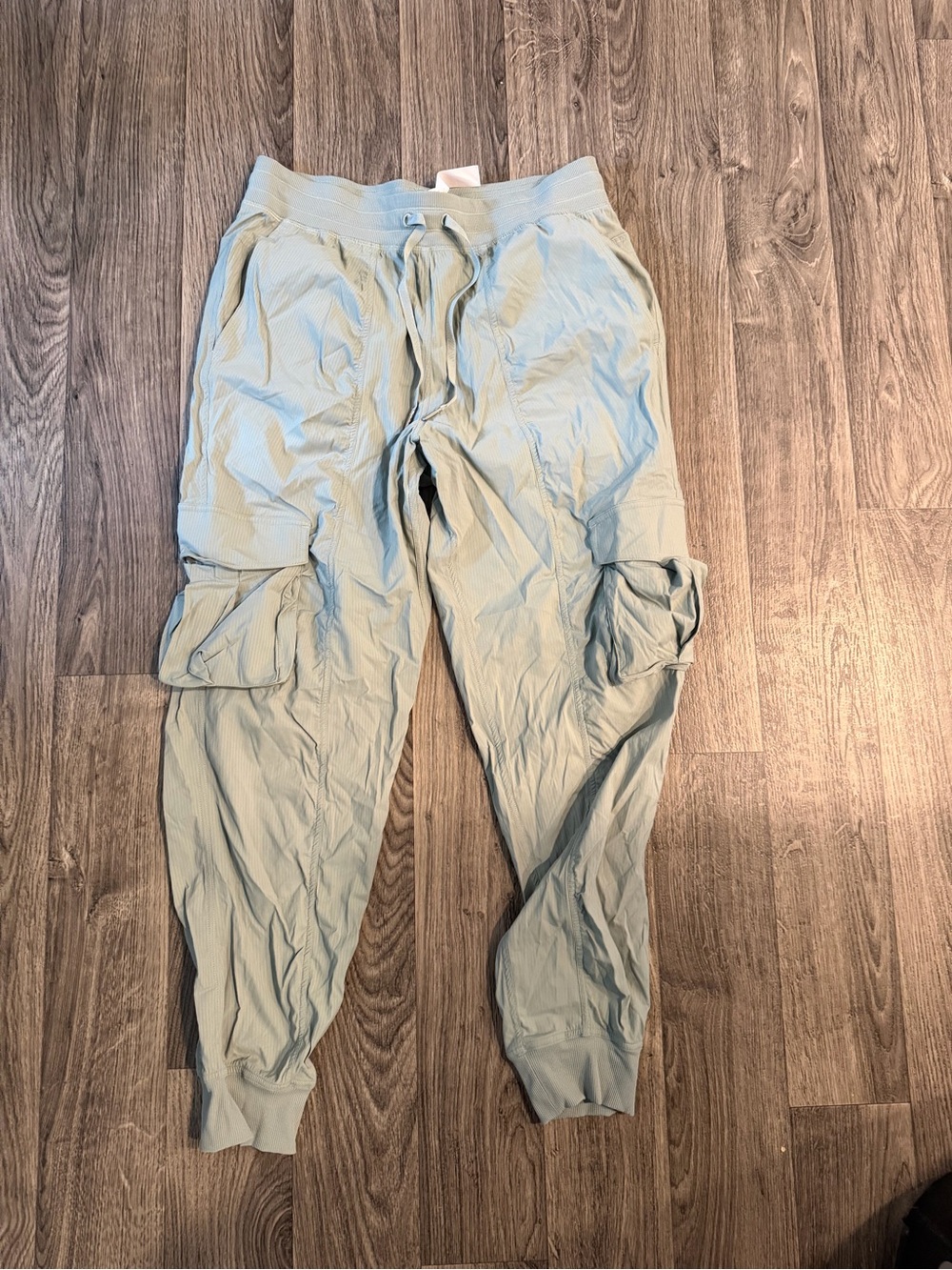 Lululemon dance studio cargo jogger pants in palm court color